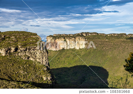 View from the top of the hill of the father inacio, morro do pai inacio, Chapada Diamantina, Bahia, Brazil 108381668