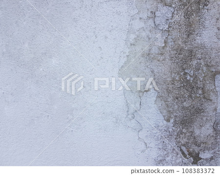 Abstract white grunge decorative stucco cement background with dark gray and black border Abstract white grunge decorative stucco cement background with dark gray and black border 108383372