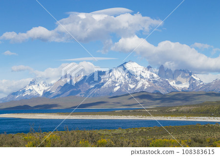 Sarmiento Lake view, Torres del Paine, Chile Sarmiento Lake view, Torres del Paine, Chile 108383615