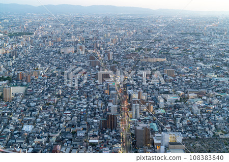 [大阪街景] 阿倍野 Harukas 從展望台眺望日落前的景色 [Harukas 300] 108383840