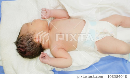 0日齡新生兒 108384048