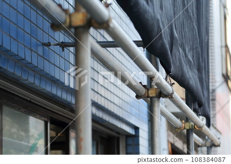 External scaffolding (single tube-hugging scaffolding) External scaffolding (single tube-hugging scaffolding) 108384087