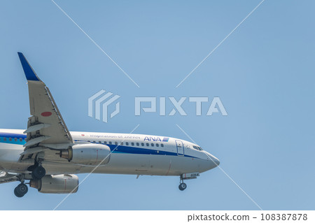 [全日空飛機準備從城南島海濱公園上空降落] 108387878