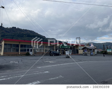 JR Ou Main Line Owani Onsen Station 108391039