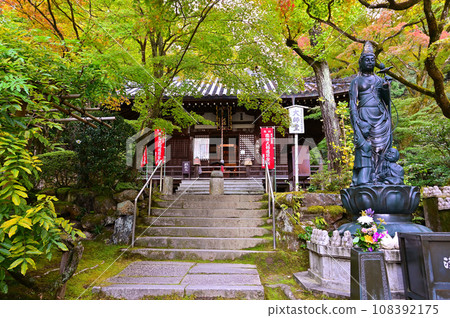 Now Kumano Kannonji Temple Early Autumn Kyoto City Now Kumano Kannonji Temple Early Autumn Kyoto City 108392175