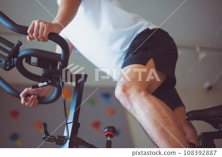 體育運動的男人 108392887