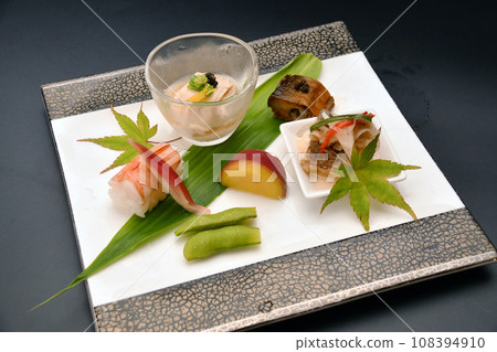 Hassun, a dish made with seasonal ingredients served at a Japanese restaurant Hassun, a dish made with seasonal ingredients served at a Japanese restaurant 108394910