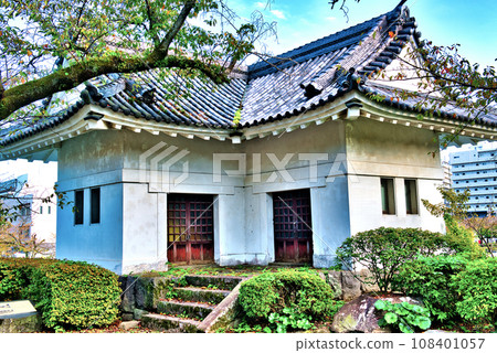 Scenery of Sumiyagura in Ninomaru Higashibori of Odawara Castle 108401057