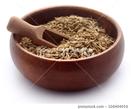Fennel seeds 108404058