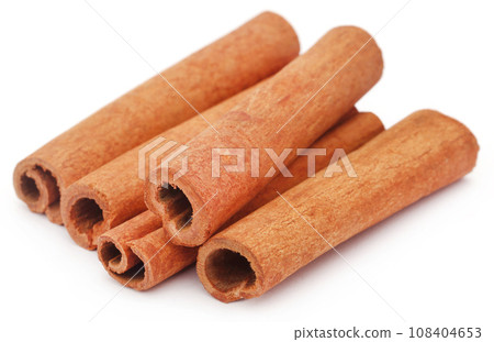 Bunch of some fresh aromatic cinnamon Bunch of some fresh aromatic cinnamon 108404653