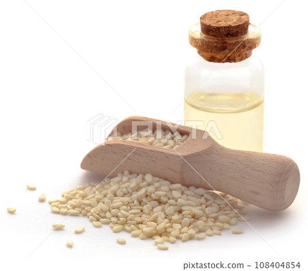 Peeled sesame seeds with oil Peeled sesame seeds with oil 108404854
