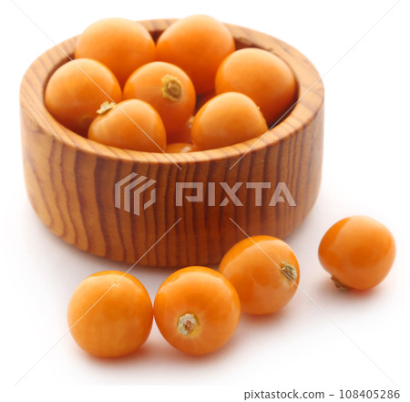Fresh edible physalis 108405286