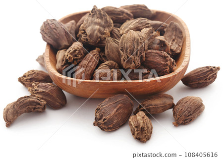Black cardamom Black cardamom 108405616