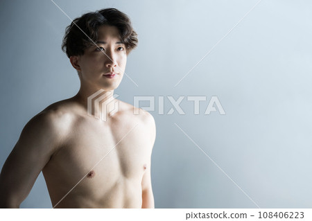 naked young man - Stock Photo [108406223] - PIXTA