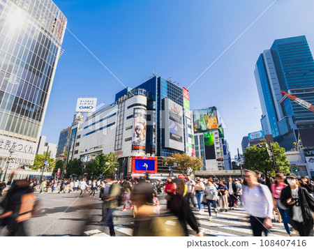假日澀谷站前的十字路口 假日澀谷站前的十字路口 108407416