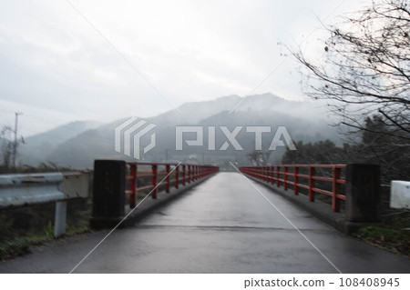 Usa City (Innai Town) Mt. Shikaarashi seen from Mikutsu area 108408945
