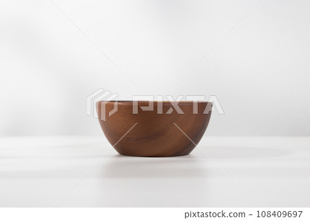 Wooden bowl 108409697
