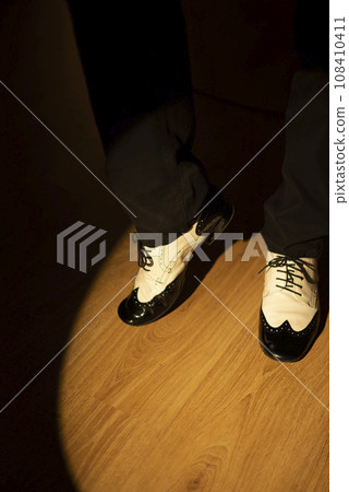 Man dancing jazz shoes Man dancing jazz shoes 108410411