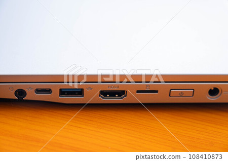 laptop socket 108410873