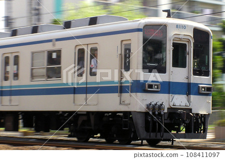 Tobu Isesaki Line 8000 series (Asakusa⇔Isesaki/Shin-Tochigi) Tobu Isesaki Line 8000 series (Asakusa⇔Isesaki/Shin-Tochigi) 108411097