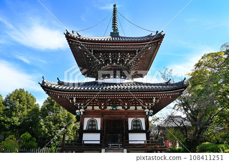 晴朗的秋日,京都市本法寺的多寶塔 晴朗的秋日,京都市本法寺的多寶塔 108411251