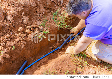 Underground water systems use PVC pipe insulation to insulate foam 108411365