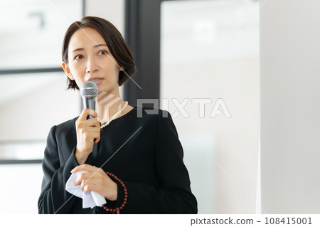 問候首席哀悼者、葬禮、追悼會、婦女 108415001