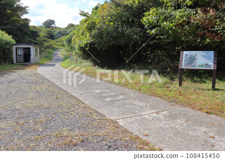 脅本城跡山路入口（秋田縣男鹿市） 108415450