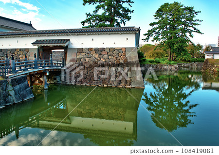 Odawara Castle Ninomaru Sumiyoshi Bridge and Copper Gate scenery 108419081