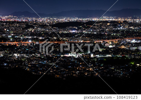 從福岡縣城南區湯山片江展望台看到的夜景 108419123