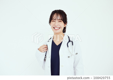 Portrait of healthcare professional Portrait of healthcare professional 108420755