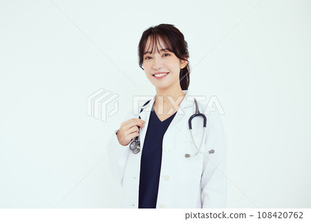 Portrait of healthcare professional Portrait of healthcare professional 108420762