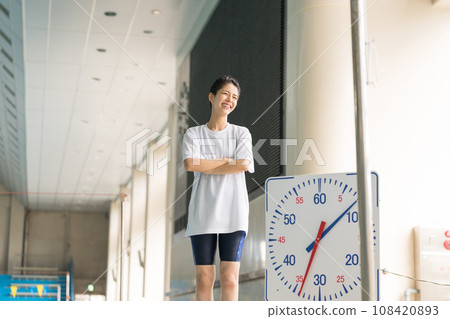 Swimming coach 108420893