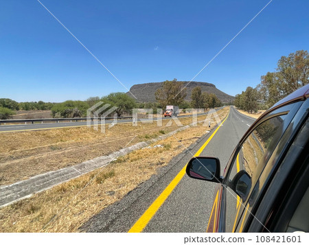 墨西哥哈利斯科州 45 號國道沿線的拉梅薩雷東達 108421601