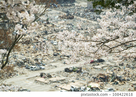 <Great East Japan Earthquake> Ishinomaki, April 26, 2011 <Great East Japan Earthquake> Ishinomaki, April 26, 2011 108422618