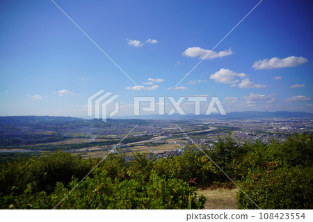 Panoramic view of Kyotanabe City, northern Osaka, and southern Kyoto from Mantoroyama Observation Deck 108423554