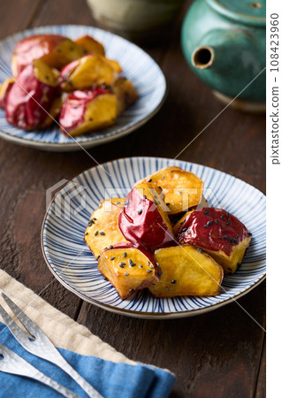 盤子裡的大學地瓜 108423960