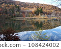 Autumn leaves peak 108424002
