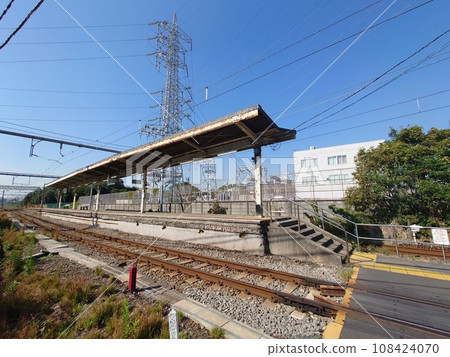 Tsurumi Line "Asano Station" platform 108424070