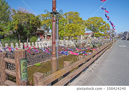 福岡縣浮羽市的秀神神社與南新川的鯉魚旗 福岡縣浮羽市的秀神神社與南新川的鯉魚旗 108424240