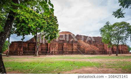 Khao Klang Nok is part of the Si Thep historical park which is set to be a UNESCO World Heritage Site in September 2023. It is an architecture in the Dvaravati period in Phetchabun Province, Thailand. 108425141