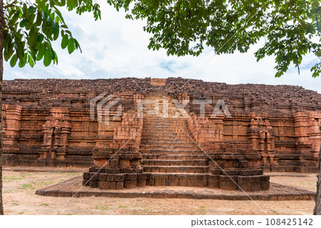 Khao Klang Nok is part of the Si Thep historical park which is set to be a UNESCO World Heritage Site in September 2023. It is an architecture in the Dvaravati period in Phetchabun Province, Thailand. Khao Klang Nok is part of the Si Thep historical park which is set to be a UNESCO World Heritage Site in September 2023. It is an architecture in the Dvaravati period in Phetchabun Province, Thailand. 108425142