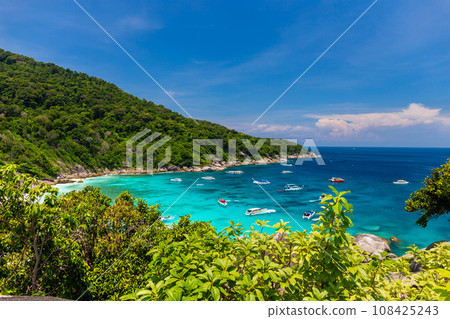 Similan Island view point with speed boat Many boats are waiting to transport tourists in the high season, Phang Nga Province, Thailand. Similan Island view point with speed boat Many boats are waiting to transport tourists in the high season, Phang Nga Province, Thailand. 108425243