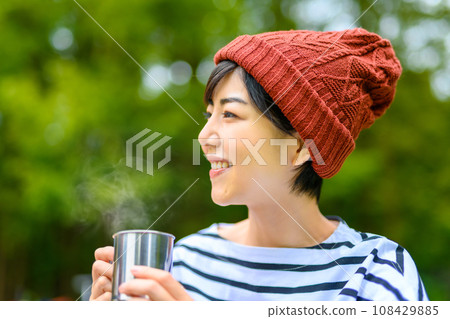 戶外等的圖像剪切。 戶外等的圖像剪切。 108429885