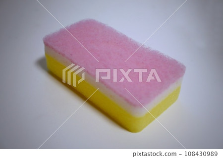 Sponge with a disturbing atmosphere Sponge with a disturbing atmosphere 108430989