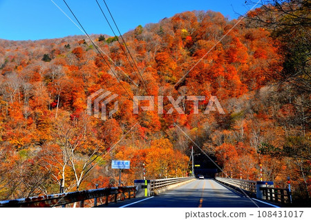 國道17號三國街道（三國嶺）禦坂大橋附近（群馬縣水上町） [2023.11] 108431017