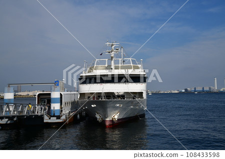 Yokohama Minato Mirai 108433598