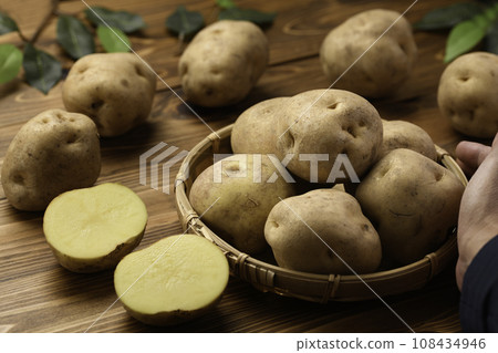 Potato Danshaku potato wood grain background 108434946