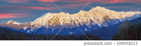 Panoramic image of mountain formation around Plattenspitze in Austria during sunset 108438223