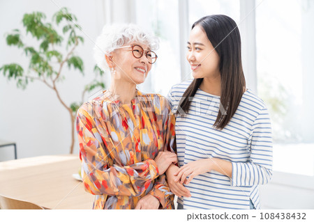 孫女和祖母 108438432